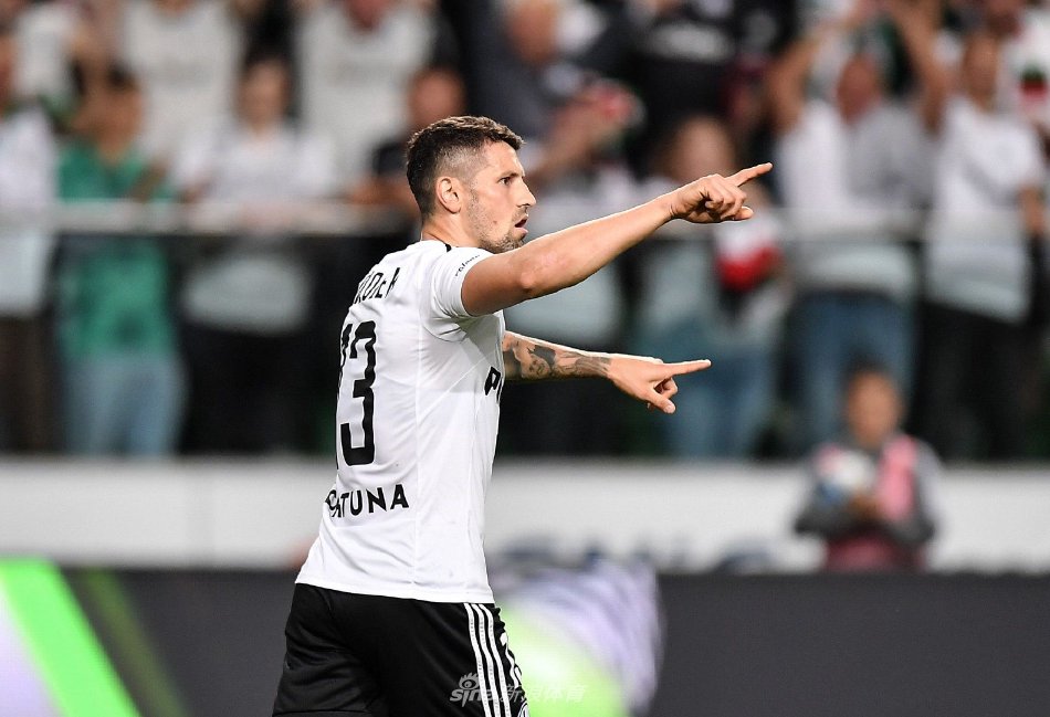 由于本赛季 由于本赛季