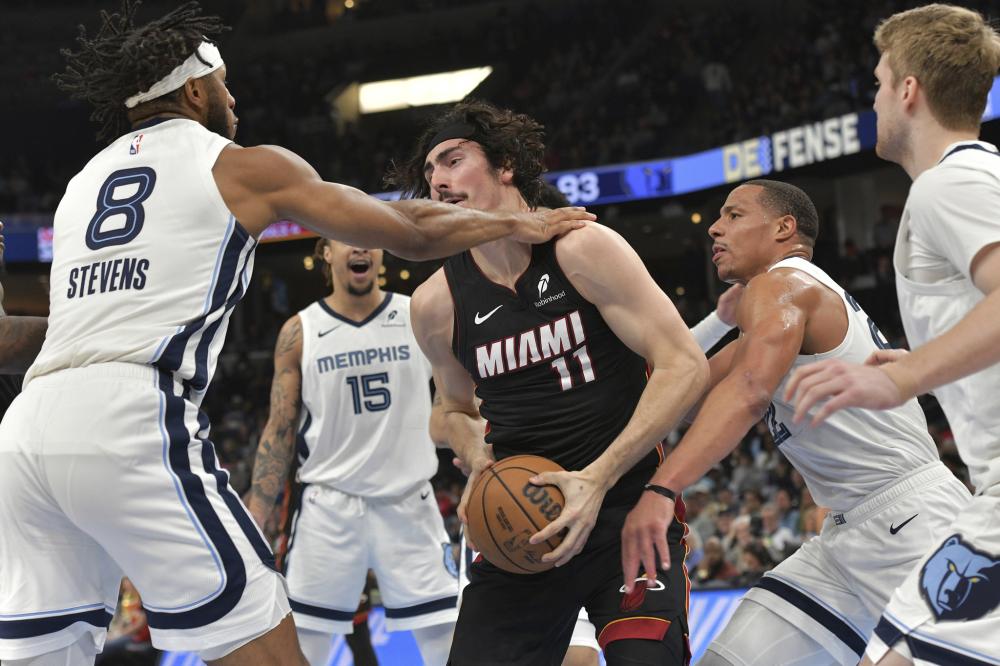 球队竞相追 球队竞相追